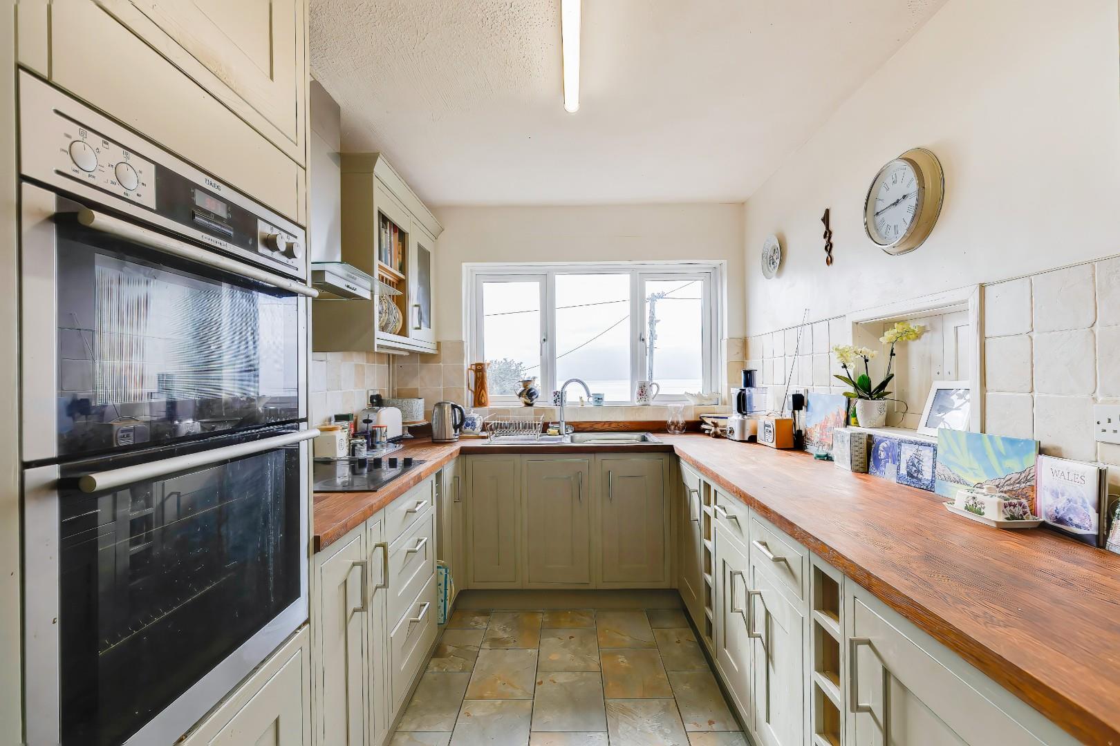 Main Road, Ogmore-by-sea, Vale of Glamorgan, CF32 0PW